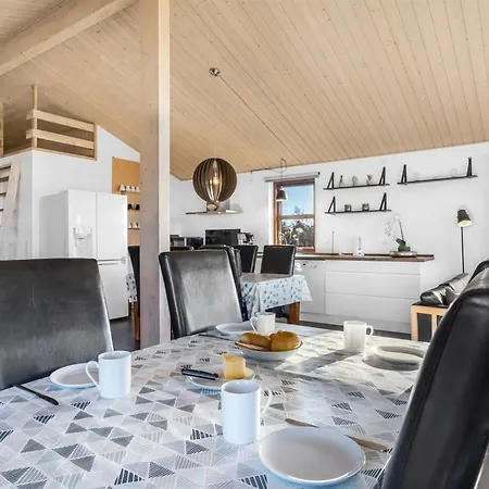 Feriehus Niela - 800m From The Sea By Interhome Bøtø By